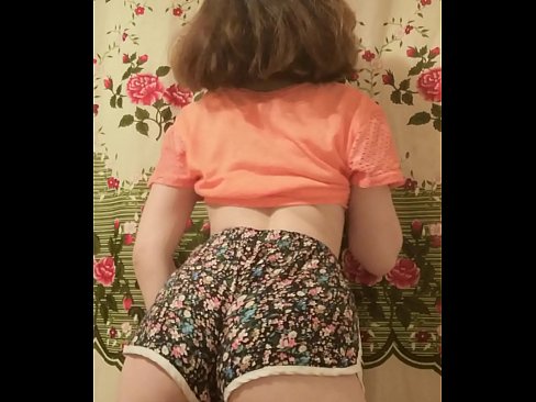 ❤️ دختر جوان سکسی که شورتش را جلوی دوربین در می آورد ☑ پورنو زیبا در fa.pornjimbo.ru ❌️❤