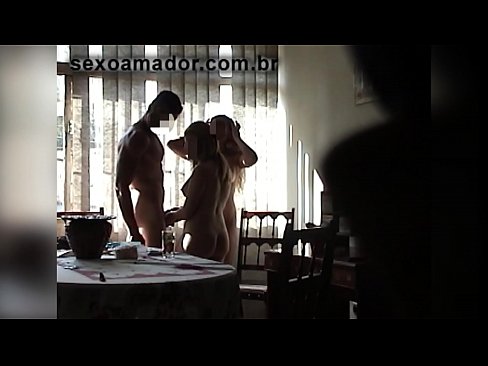 ❤️ دوستان سکس یک مرد غول پیکر و سه نفری را با او دعوت می کنند ☑ پورنو زیبا در fa.pornjimbo.ru ❌️❤